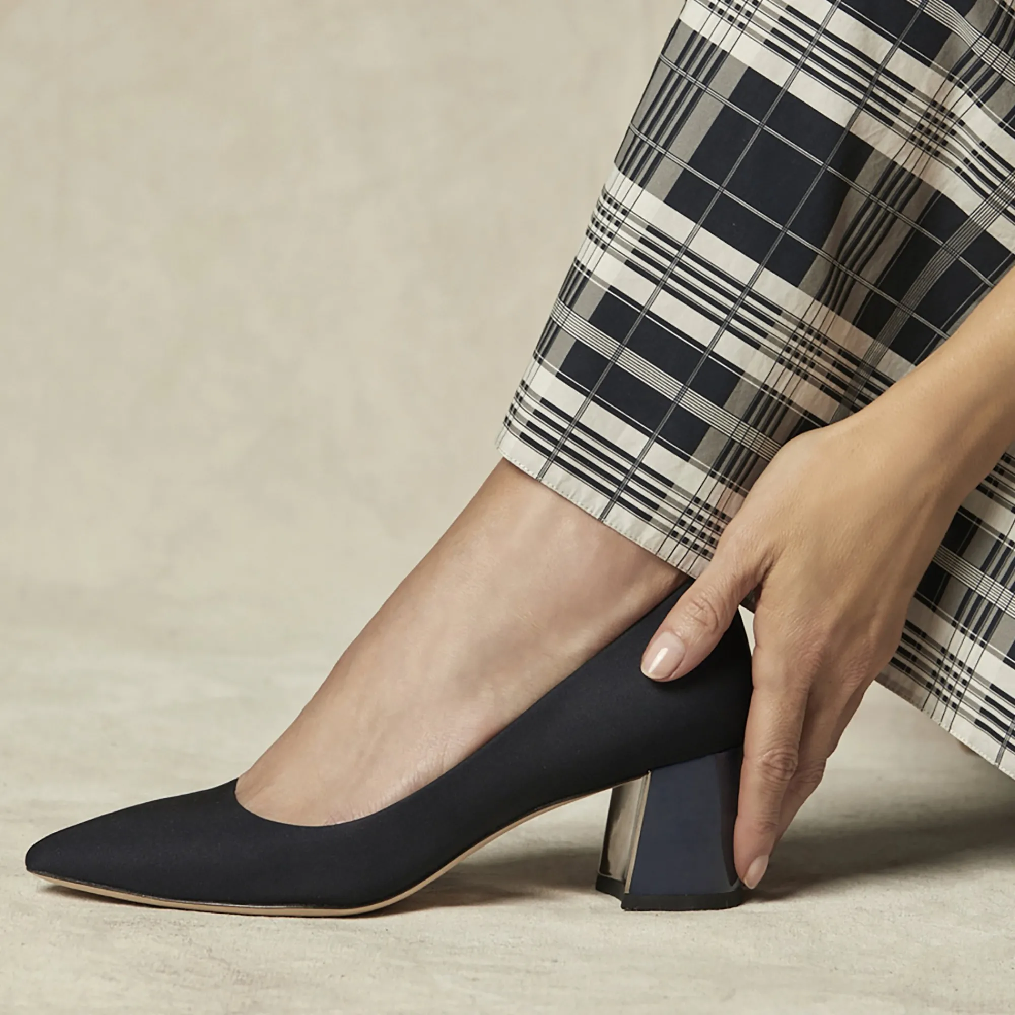 Donald Pliner SUZETTE Navy